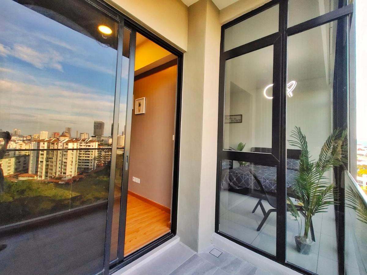 Beacon Executive Suite At Georgetown For 10Pax And 2 Bed Room ภายนอก รูปภาพ