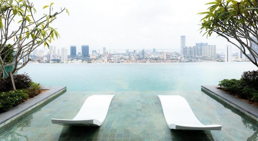 Beacon Executive Suite At Georgetown For 10Pax And 2 Bed Room ภายนอก รูปภาพ