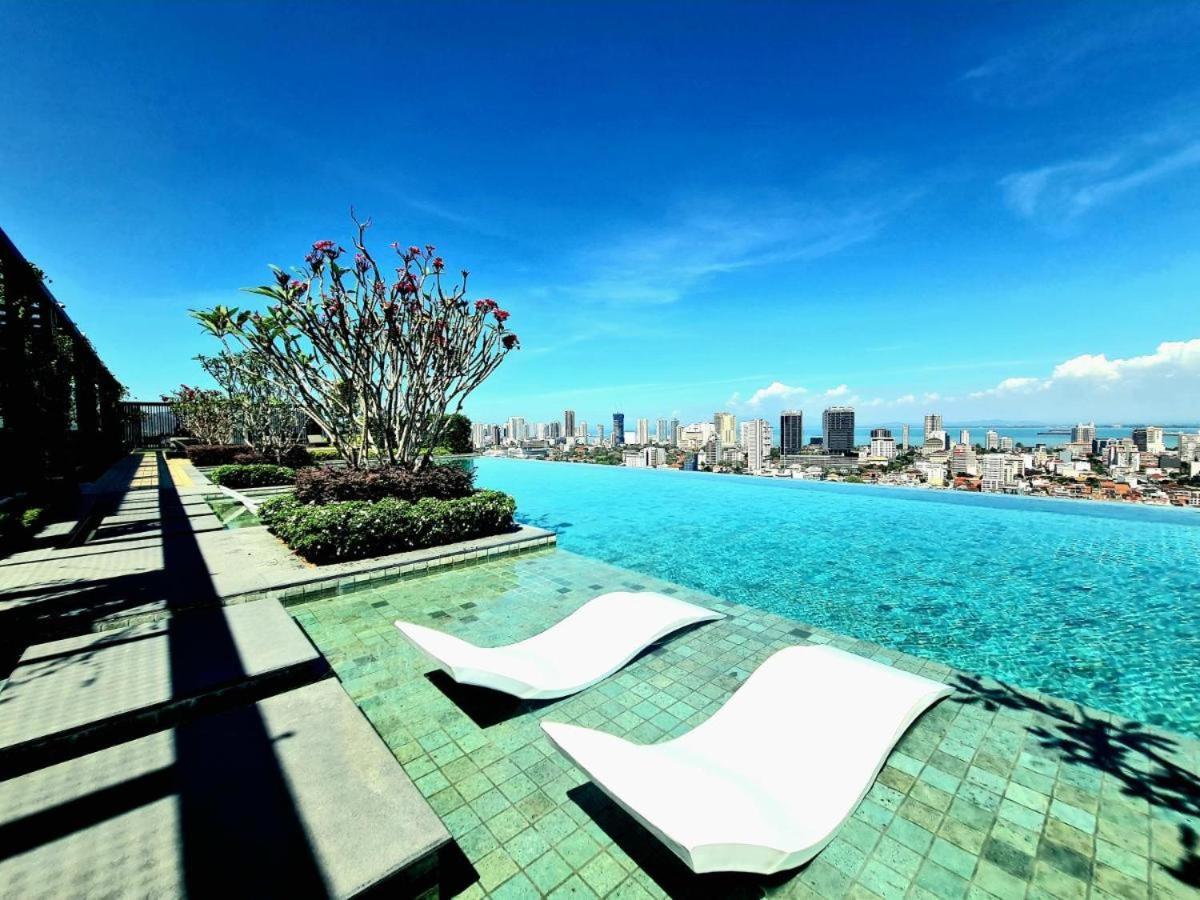 Beacon Executive Suite At Georgetown For 10Pax And 2 Bed Room ภายนอก รูปภาพ